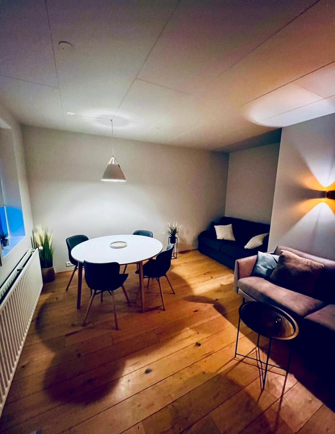 G10 Apartments Akureyri Buitenkant foto