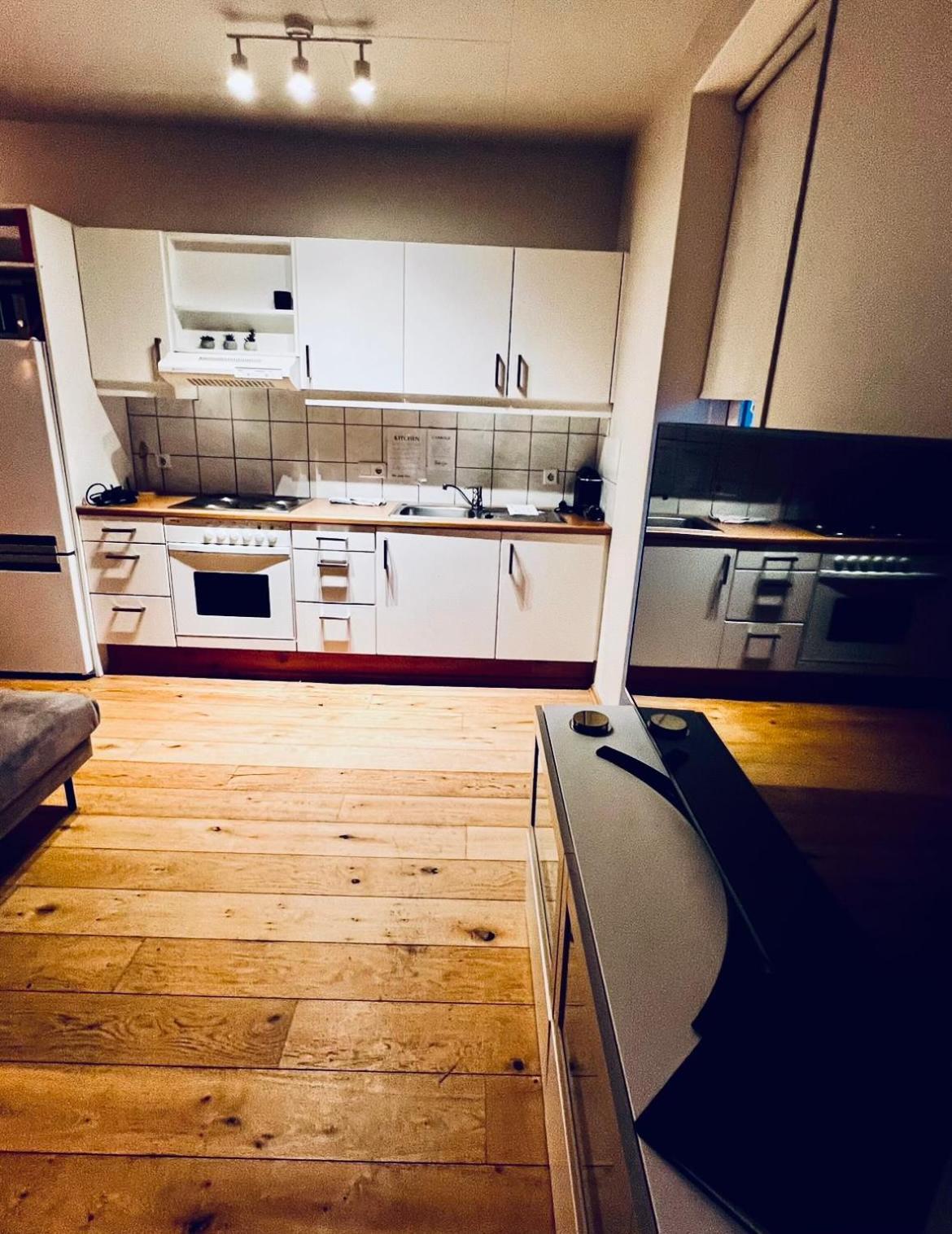 G10 Apartments Akureyri Buitenkant foto